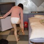 エロいカラダした奥さんが卑猥なお尻と太ももを見せつけてくる画像、どれが一番抜ける？[25枚]