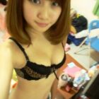 25歳くらいの人妻嫁がエロい事してる自撮りショットがセクシー過ぎて抜ける[14枚]