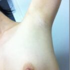 プリっとした美乳の若い若奥さんがＨな感じになってる画像のエロさは尋常じゃない[24枚]