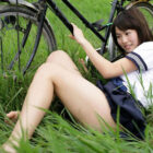 女子高コス娘がミニスカ制服ミニスカートでエロい美脚とか太もも晒してる画像まとめ[43枚]