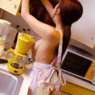 人妻が裸エプロン姿でエッチになってる画像がたまらんエロさ[30枚]