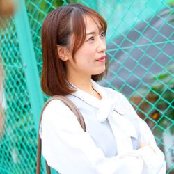 転勤先で性欲を持て余した田舎熟妻を略奪NTRキスとクンニでマ○コを蕩けさせて1日3人喰いまくる 【画像＋動画】
