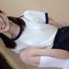 工藤ララ 華奢な美白娘 神ブルマ 美少女やぽっちゃり娘らにピチピチブルマ＆体操着を着せ、ハミパン、ムレムレワレメを毛穴まで見えるほどの超ドアップ接写！さらに尻コキ、着衣お漏らし放尿やブルマぶっかけ等ブルマ好きに送る完全着衣フェチAV 【画像＋動画】