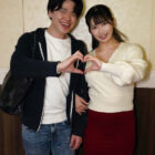 残酷ミラーゲームに負けるとエロ罰ゲーム あじわった事のないデカチンで清楚な若妻達が隣に旦那がいる状態でもおかまいなしで中出しSEX！なんとオカワリしてきた若妻も！！7 【画像＋動画】